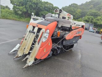 KUBOTA COMBINE HARVESTER　ARN338