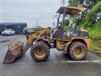 CAT 902B WHEEL LOADER